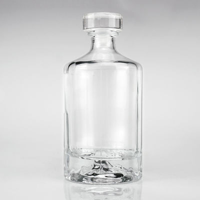 ウイスキー 500ml クリエイティブデザイン ガラスボトル 赤の火山のボトムとガラスコルク