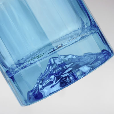 ウイスキー 500ml クリエイティブデザイン ガラスボトル 赤の火山のボトムとガラスコルク