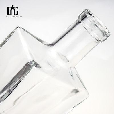 OEM/ODM 許容 アルコール飲料用 700ml クリア・スクエアグラスワインボトル