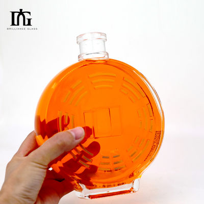 ガラスカラー素材 カスタム 月形 700ml 酒と飲料のためのラムボトル