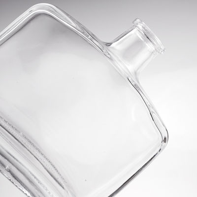 ホットスタンピングと電圧塗装 酒類包装のためのガラスボトル 750ml