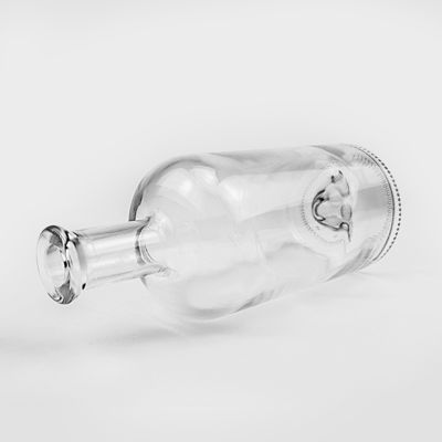 750ml ガラスボトル 彫刻面とコルクスクリューキャップ 完璧