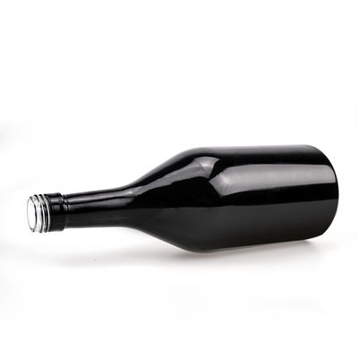 ホイスキー・ウォッカのための空の黒色塗装ガラスボトル 500ml1.75Lスクリューキャップボトル