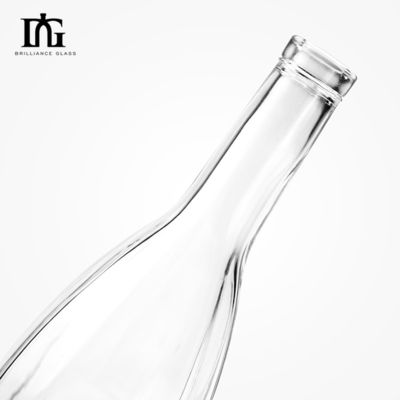OEM/ODM 許容される透明ガラスボトル 700ml 750ml 酒類および飲料用