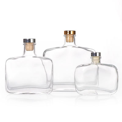 リクオールのためのカスタマイズされたクリアクリスタルガラスボトル 360ml 500ml 700ml 密封タイプ CORK