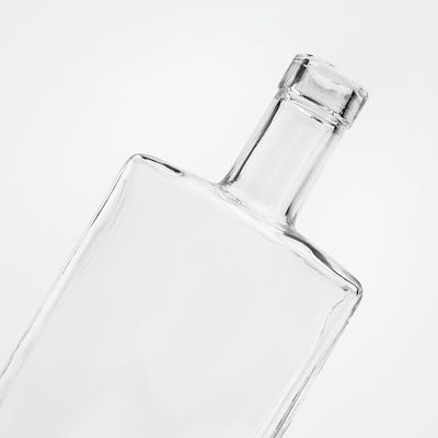 オーダーメイドロゴとパッケージングのための彫刻された電波グラスボトル 700ml 750mlウォッカ
