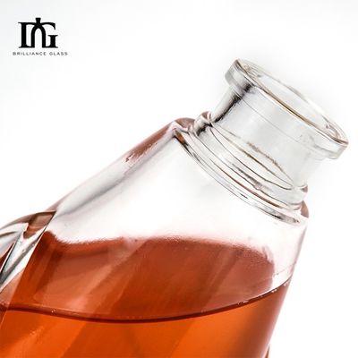 空のウォッカ ティキラ ラム 酒 酒のためのミニワインボトル ベース素材 ガラス