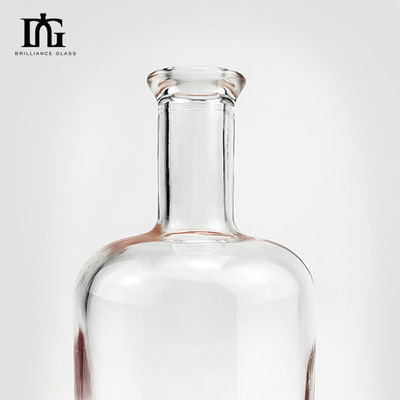 750ml ピラミッド水晶ガラスボトル 独占的なジャン・ラム・ウイスキー・ウォッカ