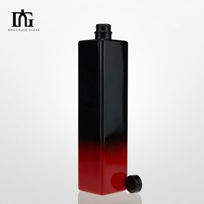 500ml 700ml 750ml サイズでウォッカのウイスキー・ラム・ジンのための低MOQのガラス酒瓶