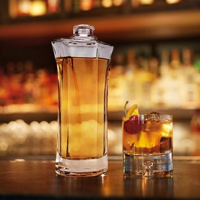 ウィスキー ウォッカ ガラスボトル 500ml 750ml 独自の形状とコルクキャップタイプ