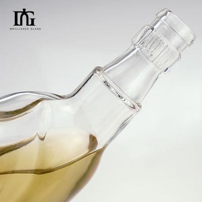 カスタマイズされたガラスカラー素材 ガラス酒瓶 ジン 500ml 700ml 鉛のない