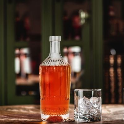 700ml/750ml/1000ml クリアグラス 丸い 空のワインとラムボトル コルク密封タイプ