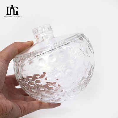 独特のデザイン 700ml クリアグラスボトル 独特の頭蓋骨形と彫刻コルク