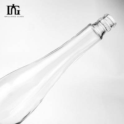 オーダーメイドロゴ 透明ガラス 550ml シャンパン/ウイスキー/ヴォッカ/アルコールのためのワインボトル