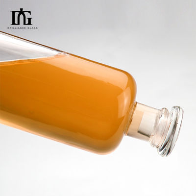 700ml ガラスのボトル コルクタップ テーブルにエレガンスを加える
