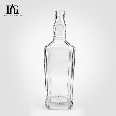彫刻 700ml ウイスキーボトル OEM/ODM 受け入れられる エクストラ フリント ガラス ウイスキー トップ