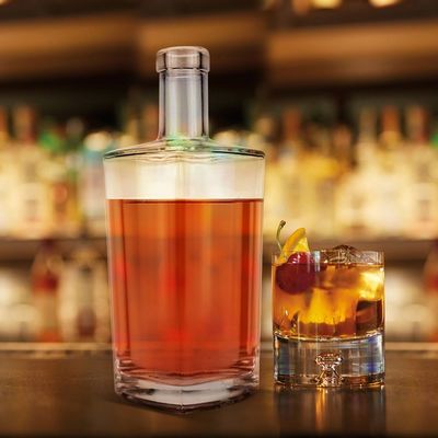 500ml/750ml 酒類のためのガラスボトル ベース素材 ガラススクリーン印刷 熱スタンプ