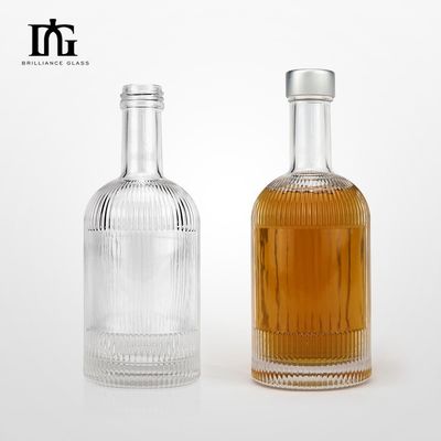 カスタムデザイン ロゴ 330Ml ガラス ウォッカ スピリット ボトル スクリューキャップとカラー素材