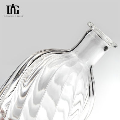 250ml/500ml/700ml/750ml 容量 彫刻 表面 ハンドリング ウィスキー ウォッカ 用 ガラス ボトル