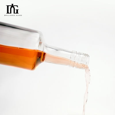 カスタマイズされたロゴ クリアグラススピリットボトル 200ml 500ml 700ml CORK密封タイプ