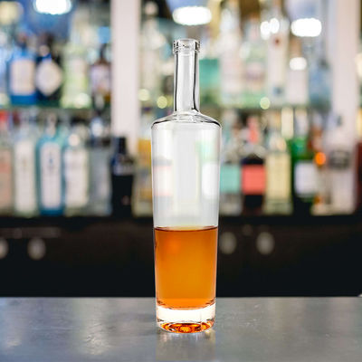 700ml 清潔な高層ガラスボトル 酒用 ウイスキー ティーキーラ ツー・スピリッツ ウォッカ ジン ラム ブランデー